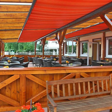 Im Rheintal فندق كامب بورنهوفن