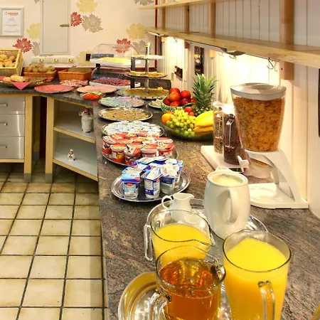 Im Rheintal Kamp-Bornhofen