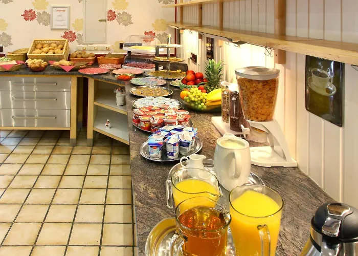 Im Rheintal Kamp-Bornhofen